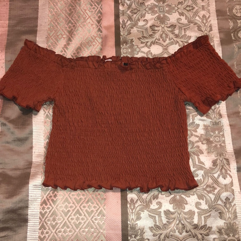 Off shoulder crop top